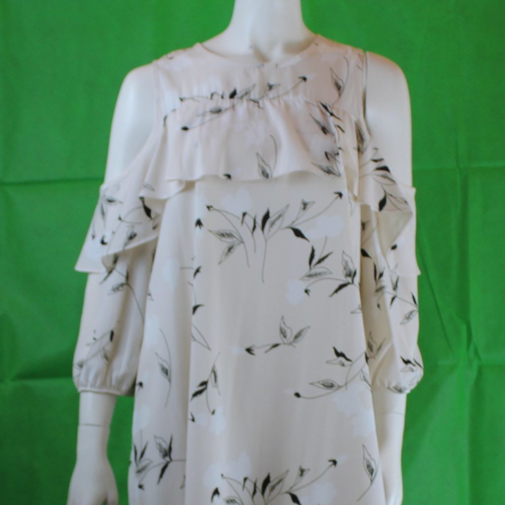Millibon Open Shoulder Sleeve Dress